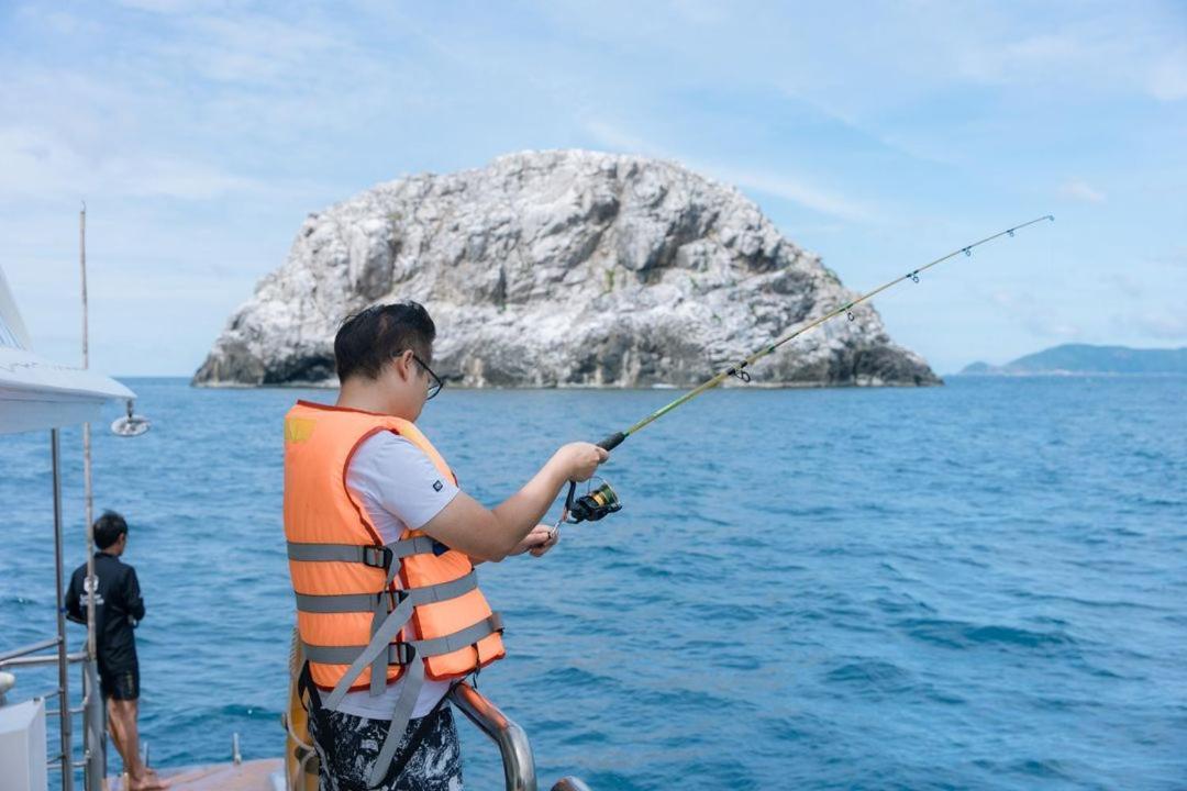 Con Dao Backpacker - Loco Camping Chi Khu Co Ong Kültér fotó