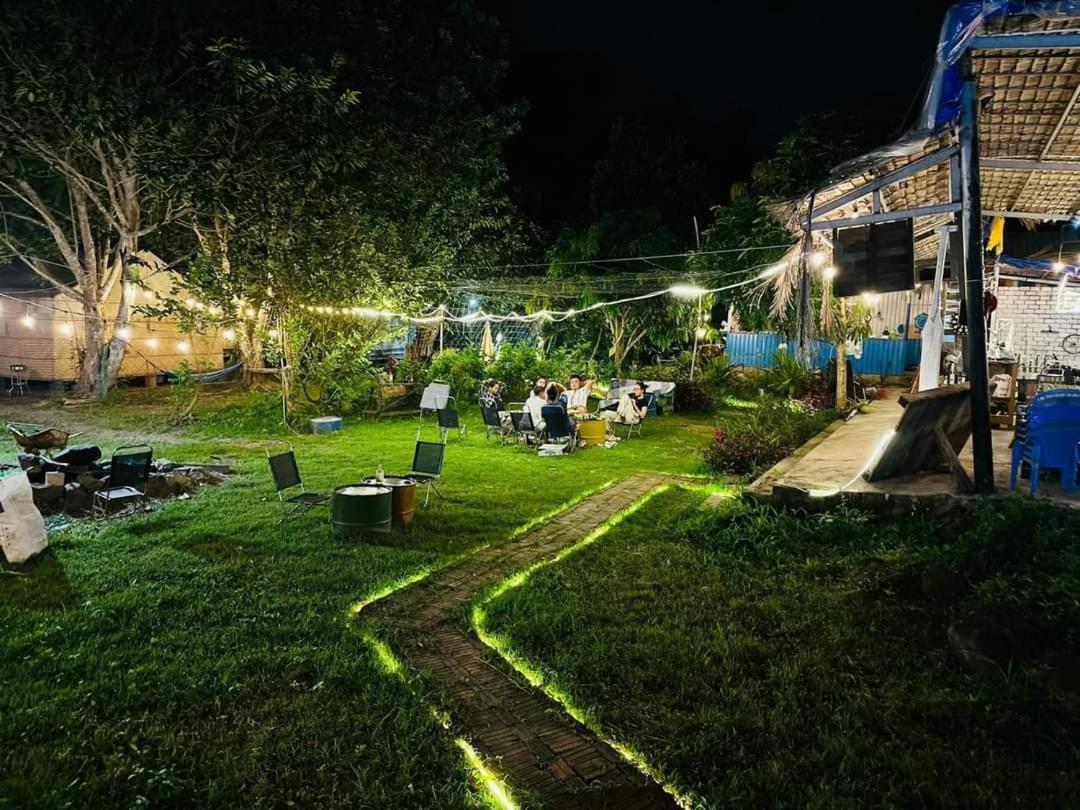 Con Dao Backpacker - Loco Camping Chi Khu Co Ong Kültér fotó
