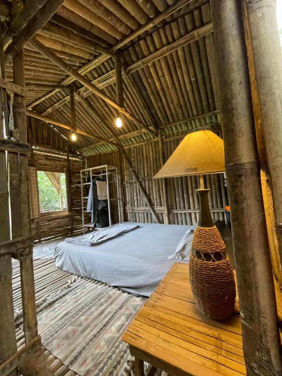 Con Dao Backpacker - Loco Camping Chi Khu Co Ong Kültér fotó